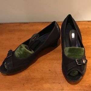 Vintage Vaneli Embossed Leather Ladies Wedge Heel